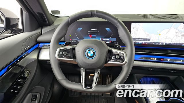 BMW 5 Series (G60) 530e xDrive M Sport 2026 — фото 13
