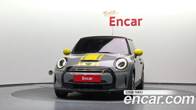 MINI Cooper Electric SE Electric 3rd 2022 — фото 3