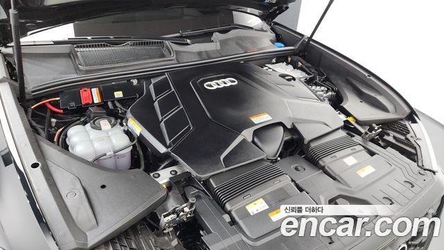 Audi Q8 (4M) 55 TFSI Quattro Premium 2025 — фото 6