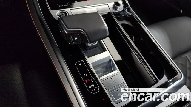 Audi Q8 (4M) 55 TFSI Quattro Premium 2025 — фото 9