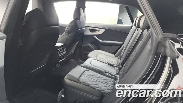 Audi Q8 (4M) 55 TFSI Quattro Premium 2025 — фото 11