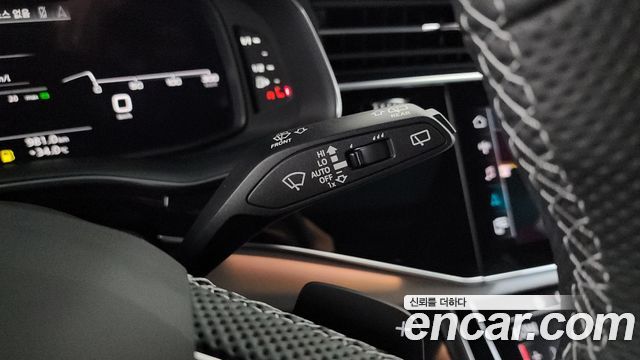 Audi Q8 (4M) 55 TFSI Quattro Premium 2025 — фото 29