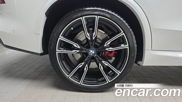 BMW X5 (G05) M60i 2025 — фото 5