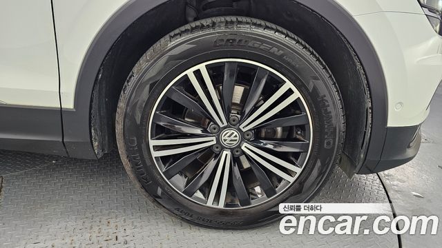 Volkswagen Tiguan (II) 2.0 TDI Prestige 2020 — фото 5