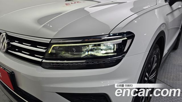 Volkswagen Tiguan (II) 2.0 TDI Prestige 2020 — фото 22