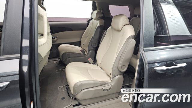 Kia Carnival (IV) Diesel 9-Seater Prestige 2021 — фото 26