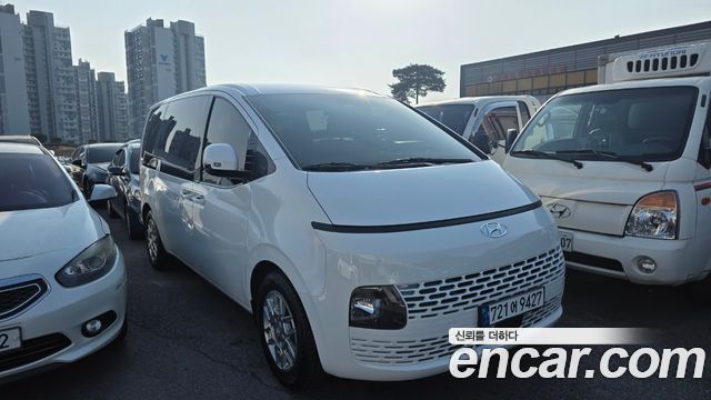 Hyundai Staria Tourer 11-Seater Modern 2023 — фото 2
