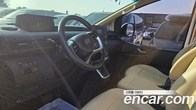 Hyundai Staria Tourer 11-Seater Modern 2023 — фото 4