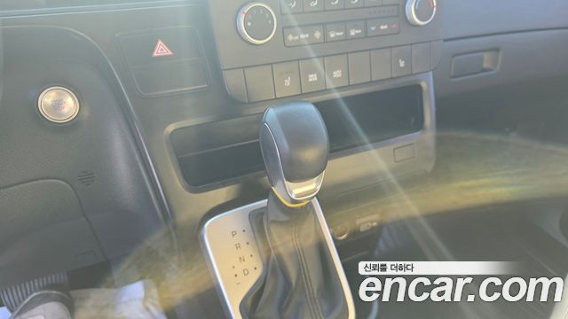 Hyundai Staria Tourer 11-Seater Modern 2023 — фото 6
