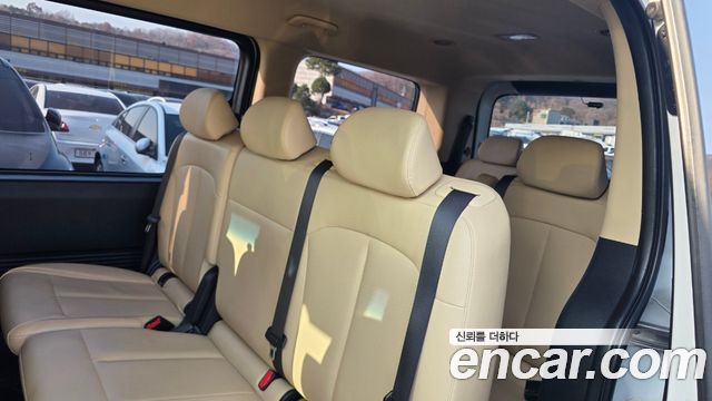 Hyundai Staria Tourer 11-Seater Modern 2023 — фото 8