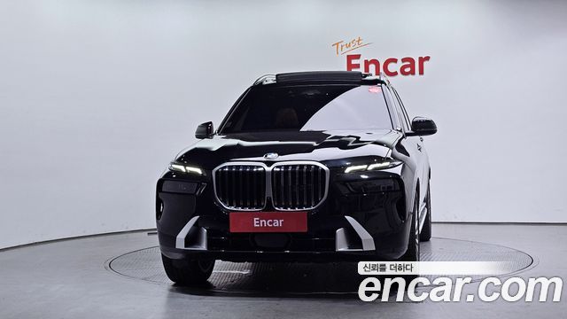 BMW X7 (G07) xDrive 40i Design Pure Excellence 6-Seater 2024 — фото 3