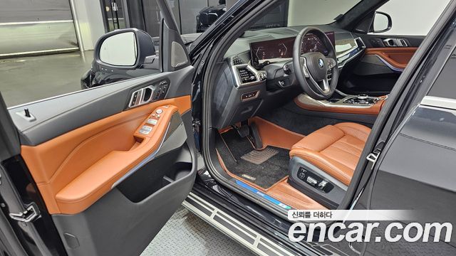 BMW X7 (G07) xDrive 40i Design Pure Excellence 6-Seater 2024 — фото 10