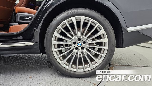 BMW X7 (G07) xDrive 40i Design Pure Excellence 6-Seater 2024 — фото 21
