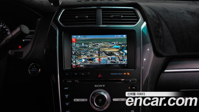 Ford Explorer 2.3 Limited 4WD 5th 2017 — фото 13