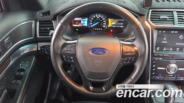 Ford Explorer 2.3 Limited 4WD 5th 2017 — фото 14