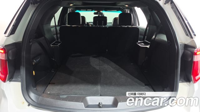 Ford Explorer 2.3 Limited 4WD 5th 2017 — фото 20