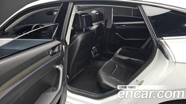 Volkswagen Arteon 2.0 TDI Presige 4Motion 2020 — фото 12