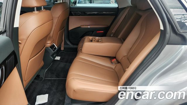 Hyundai Grandeur (GN7) 2,5 Gasoline 2WD Exclusive 2023 — фото 9