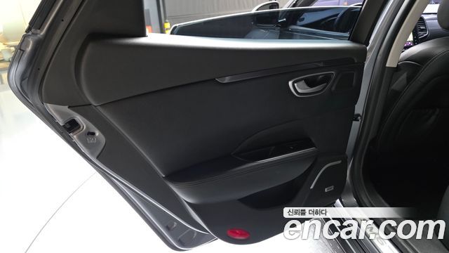 Renault Korea SM6 2.0 GDe LE 2016 — фото 25