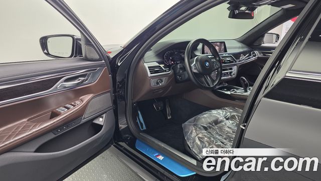 BMW 7 Series (G11) 745e iPerformance M Sport 2021 — фото 10