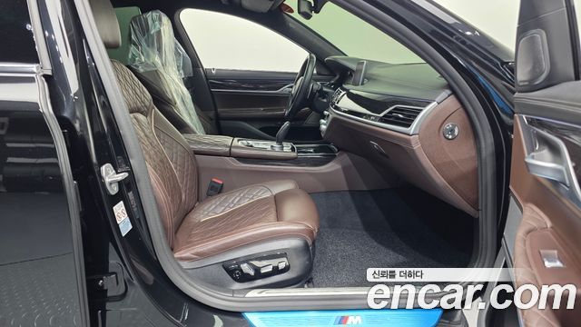 BMW 7 Series (G11) 745e iPerformance M Sport 2021 — фото 11