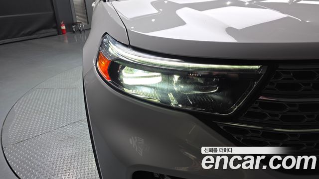 Ford Explorer (VI) 3.0 PHEV 2020 — фото 22