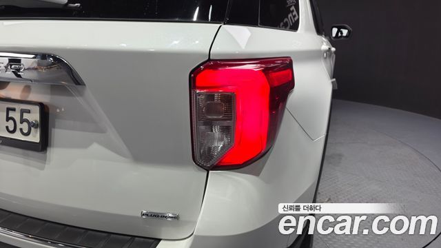 Ford Explorer (VI) 3.0 PHEV 2020 — фото 23