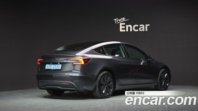 Tesla Model 3 Premium Long Range RWD 2026 — фото 2
