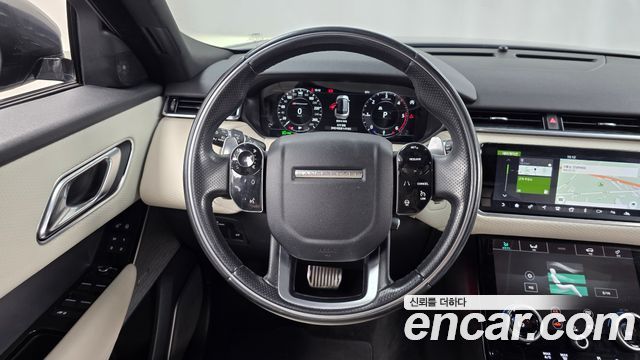 Land Rover Range Rover Velar 3.0 D300 R-Dynamic SE 2018 — фото 13