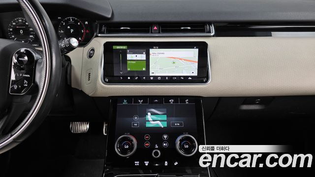 Land Rover Range Rover Velar 3.0 D300 R-Dynamic SE 2018 — фото 14