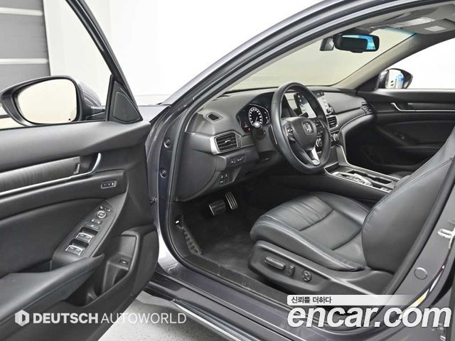 Honda Accord (X) 2.0 Turbo Sport 2018 — фото 15