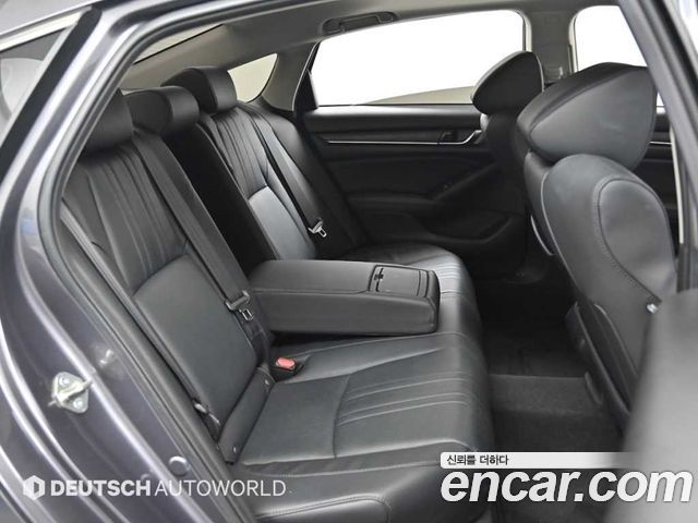 Honda Accord (X) 2.0 Turbo Sport 2018 — фото 16