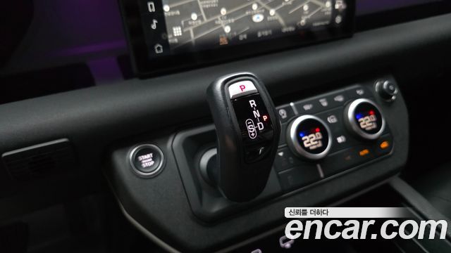 Land Rover Defender (L663) 110 P300 X-Dynamic SE 2022 — фото 9