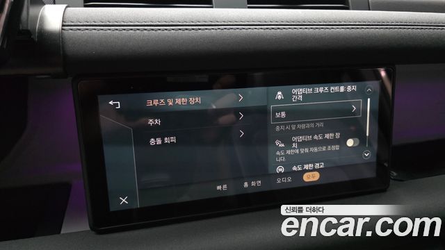 Land Rover Defender (L663) 110 P300 X-Dynamic SE 2022 — фото 17
