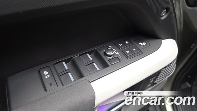 Land Rover Defender (L663) 110 P300 X-Dynamic SE 2022 — фото 29
