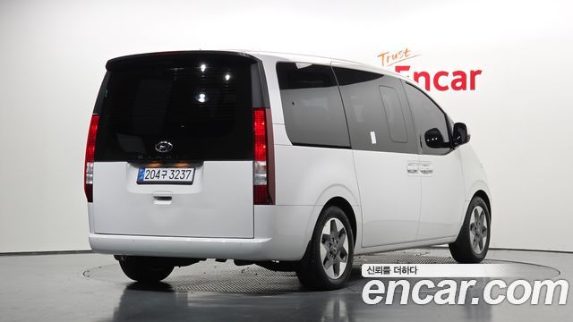 Hyundai Staria L3.5 Tourer 9-Seater Modern 2022 — фото 2