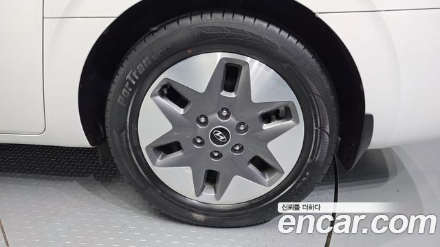 Hyundai Staria L3.5 Tourer 9-Seater Modern 2022 — фото 5