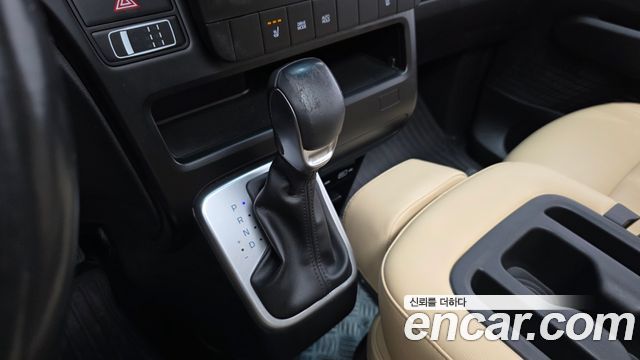 Hyundai Staria L3.5 Tourer 9-Seater Modern 2022 — фото 9