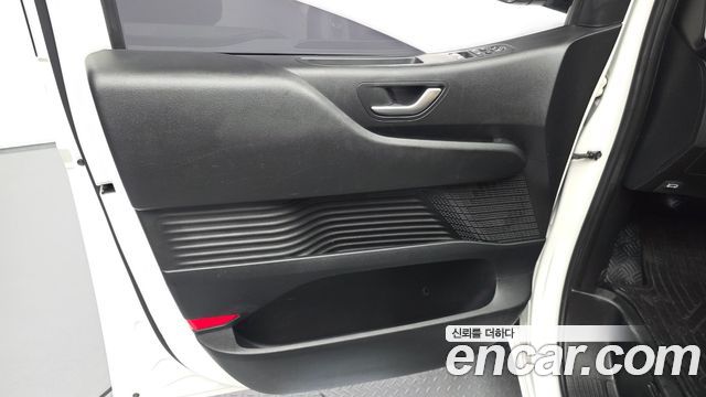 Hyundai Staria L3.5 Tourer 9-Seater Modern 2022 — фото 25