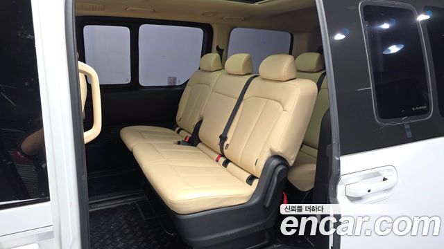 Hyundai Staria L3.5 Tourer 9-Seater Modern 2022 — фото 26