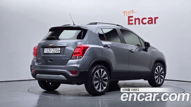 Chevrolet Trax 1.4 Premier 2020 — фото 2