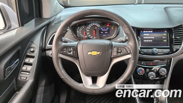 Chevrolet Trax 1.4 Premier 2020 — фото 13