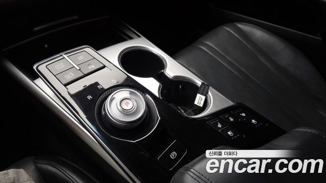 Kia K8 2.5 Gasoline 2WD Noblesse 2023 — фото 9