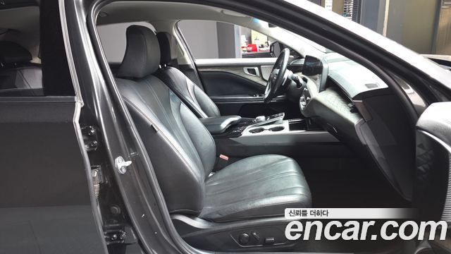 Kia K8 2.5 Gasoline 2WD Noblesse 2023 — фото 11