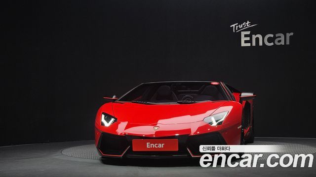 Lamborghini Aventador LP700-4 Roadster Pirelli Edition 2016 — фото 24