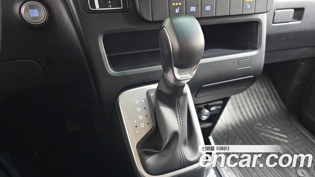 Hyundai Staria Cargo 5-Seater Modern 2022 — фото 9