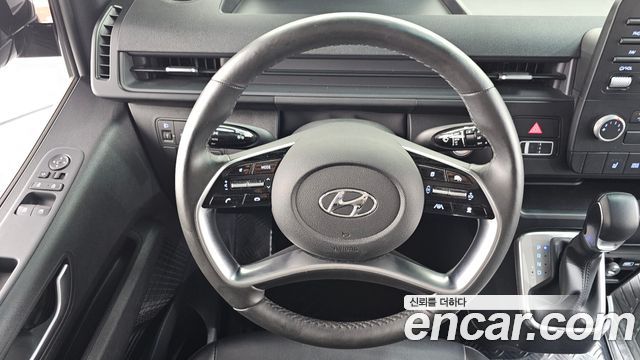 Hyundai Staria Cargo 5-Seater Modern 2022 — фото 12