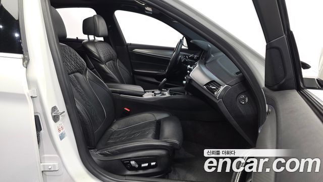 BMW 5 Series (G30) 520d M Sport Package Plus 2018 — фото 11