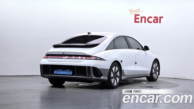 Hyundai Ioniq 6 Long Range Exclusive 2023 — фото 2