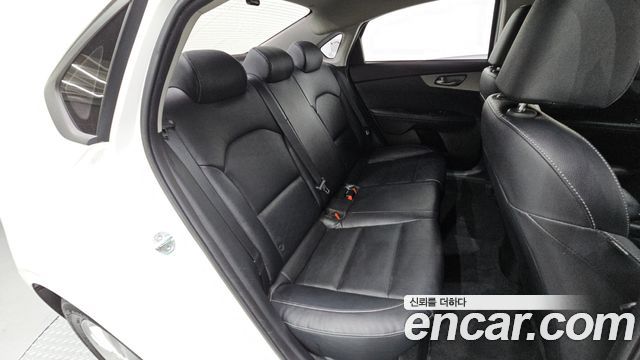 Kia K3 Prestige 2021 — фото 11